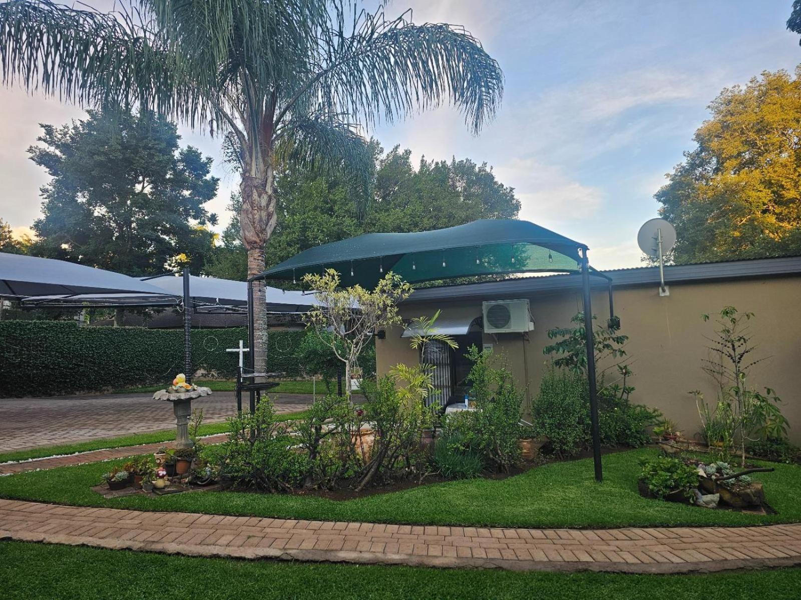 Apricity Inn Louis Trichardt Habitación foto
